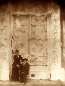 Rodin in front of the Gates with Henriette Coltat; Photo: Choumoff